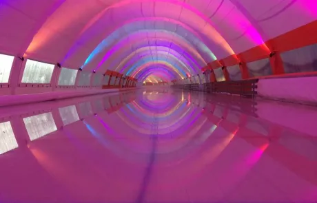 Regenboog verlichting Schaatsbaan Rotterdam