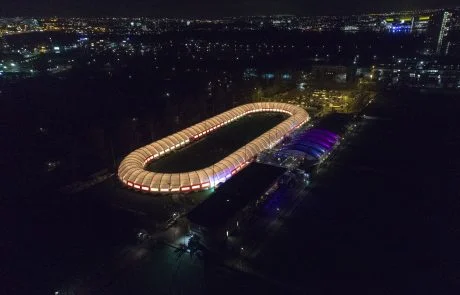 Regenboog verlichting Schaatsbaan Rotterdam